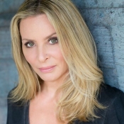Picture of Lisa Paskel Picture of Lisa Paskel